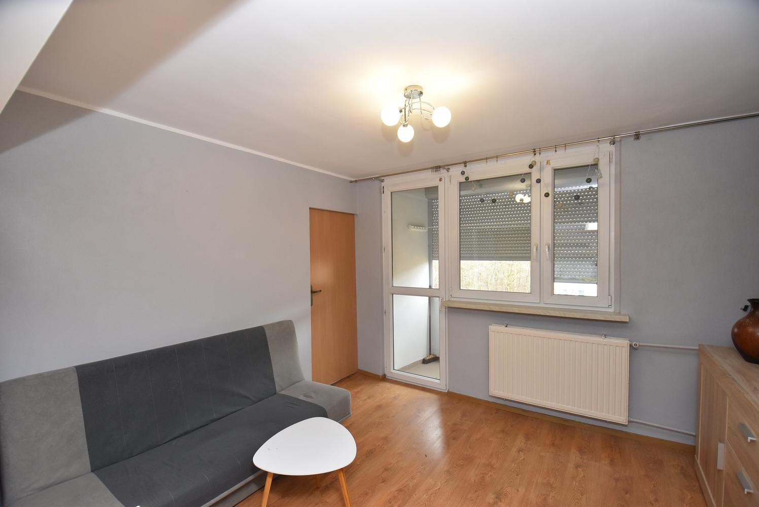 Mieszkanie Na sprzedaż 2 - pokojowe mieszkanie z balkonem w Kędzierzynie-Koźlu przy ulicy Grabskiego